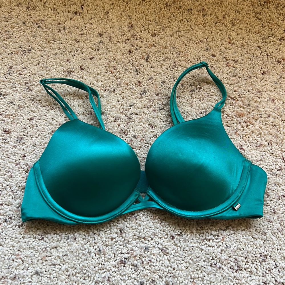 CLOSET SALE — Victoria’s Secret Teal Very Sexy Push Up Bra 32B